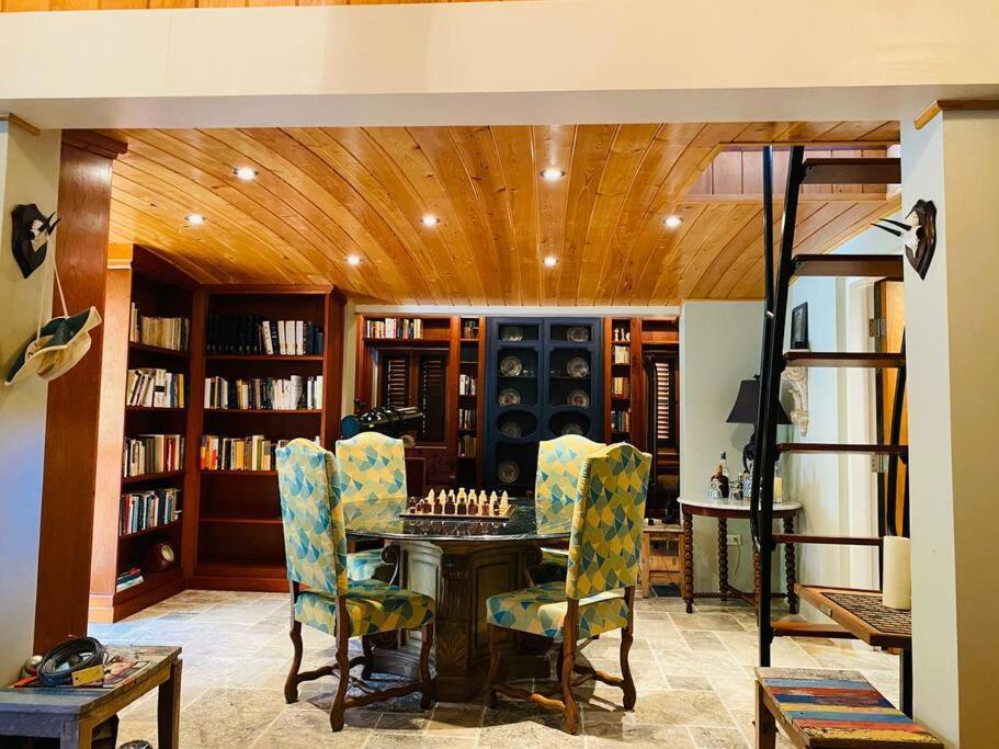 Luxury 7Br Waterfront Villa With Views Of Marina Cay And Scrub Island East End Exterior photo