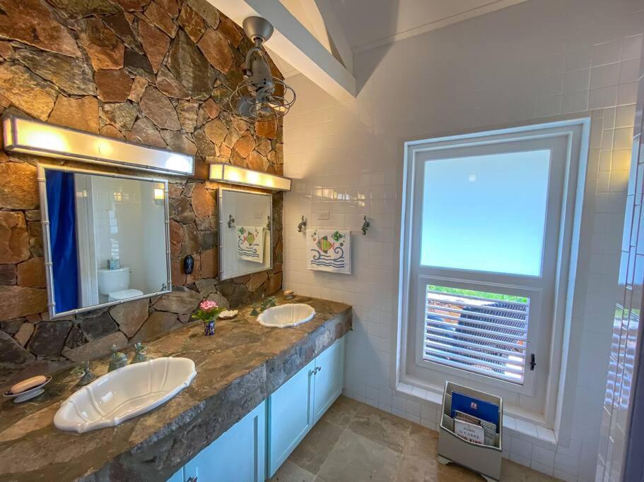 Luxury 7Br Waterfront Villa With Views Of Marina Cay And Scrub Island East End Exterior photo